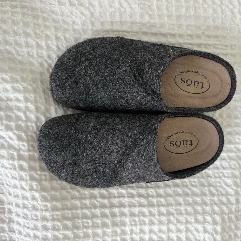 Taos Gray Wool Comfort Slippers